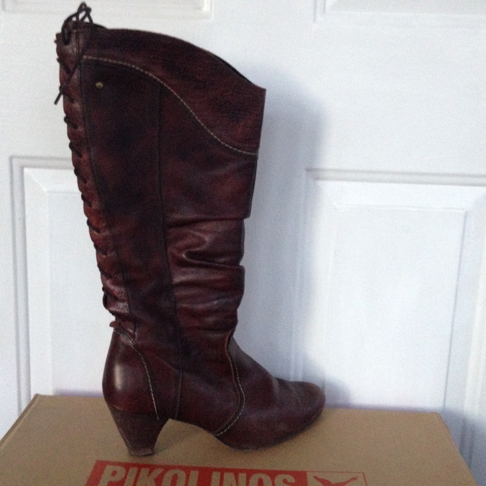 Pikolinos boots